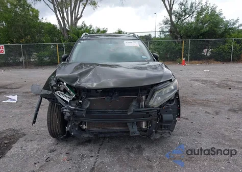 2015 Nissan Rogue Sv z USA, uszkodzony, nr VIN 5N1AT2MTXFC893910